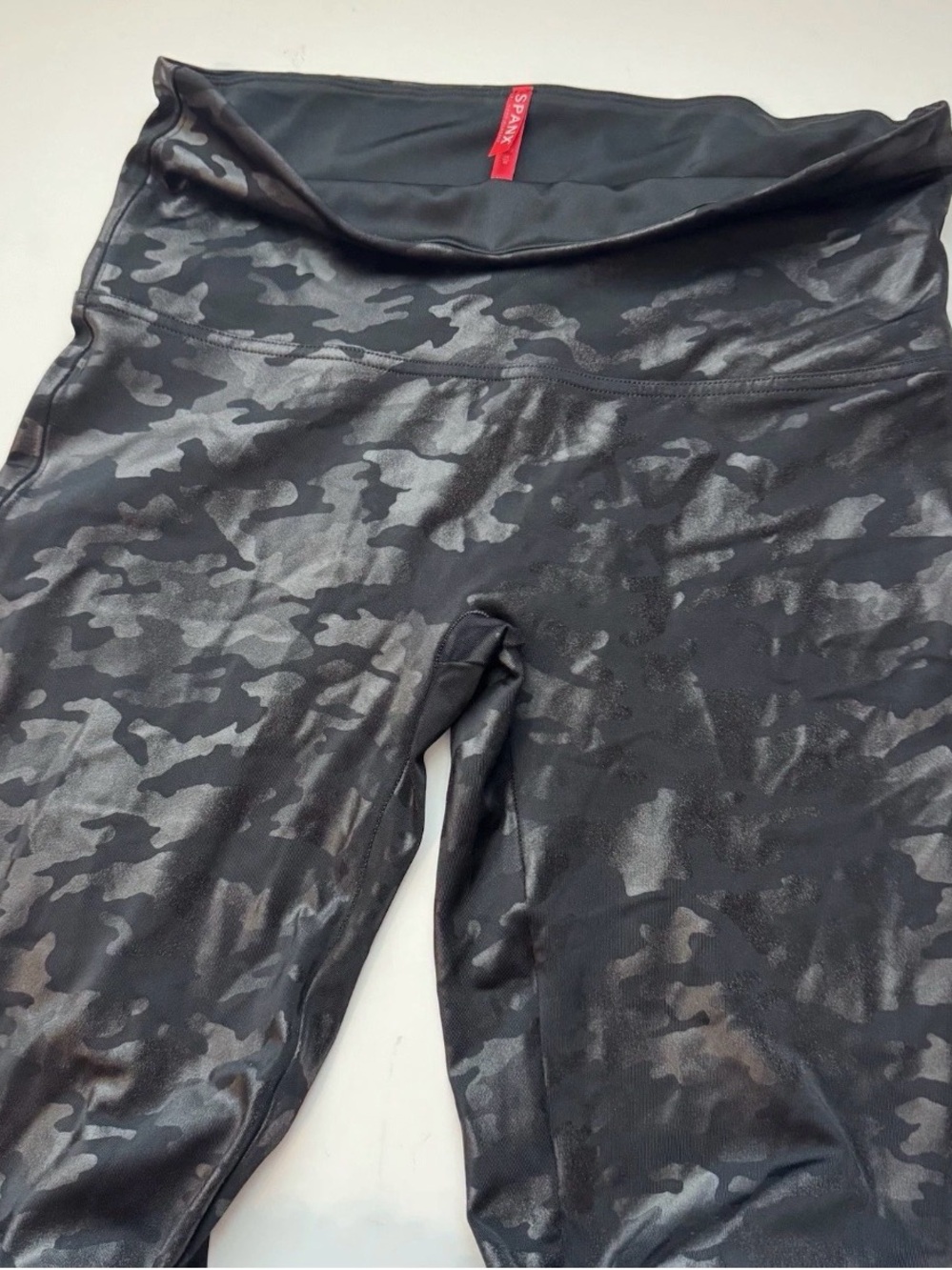 Spanx Leggings Women's Camo Black XL High Waist 27” Inseam Extra Large Gym Yoga
